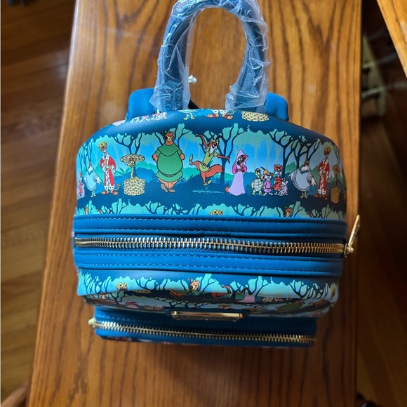 NWT Loungefly Robin Hood backpack - Picture 4 of 9